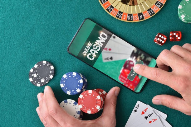 cahayatoto link platform interface showing slot games and tournament leaderboard